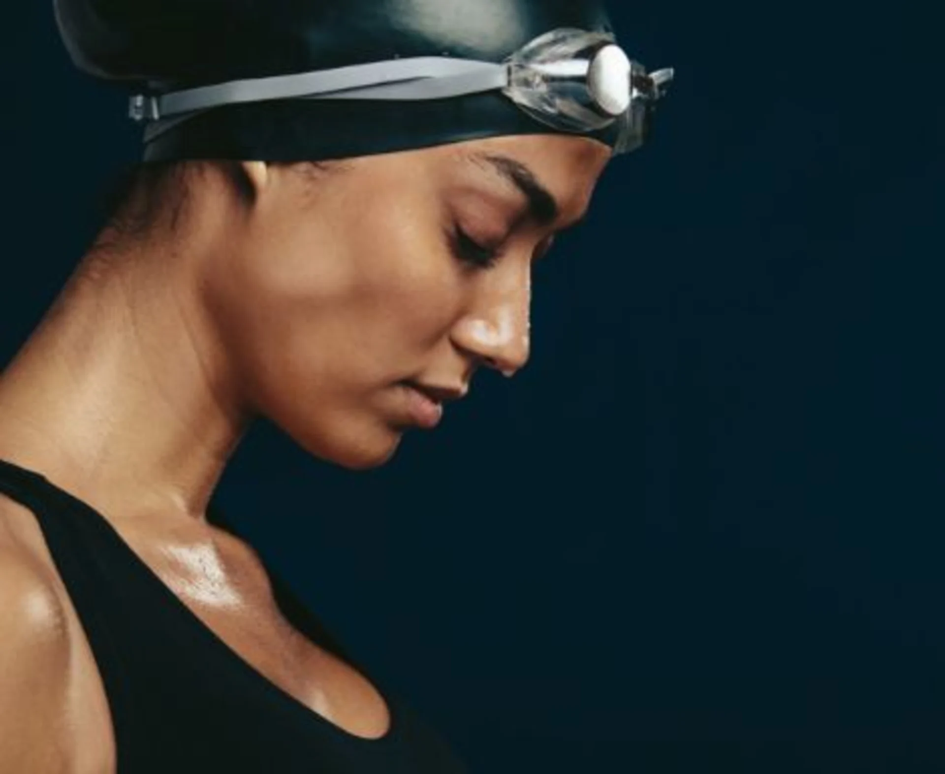 woman_swimming